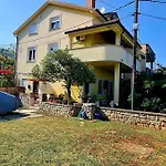 Mariana By Guide Apartament Ičići