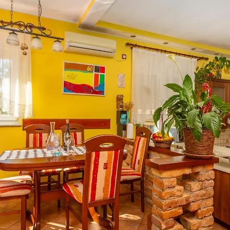 Lejlighed Mariana By Guide *